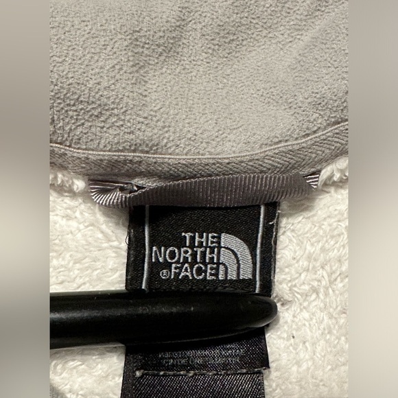 North Face Fleece Jacket Special Edition Breast Cancer - Picture 6 of 8